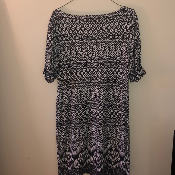 Black and white patterned dress - Picture 3 of 3